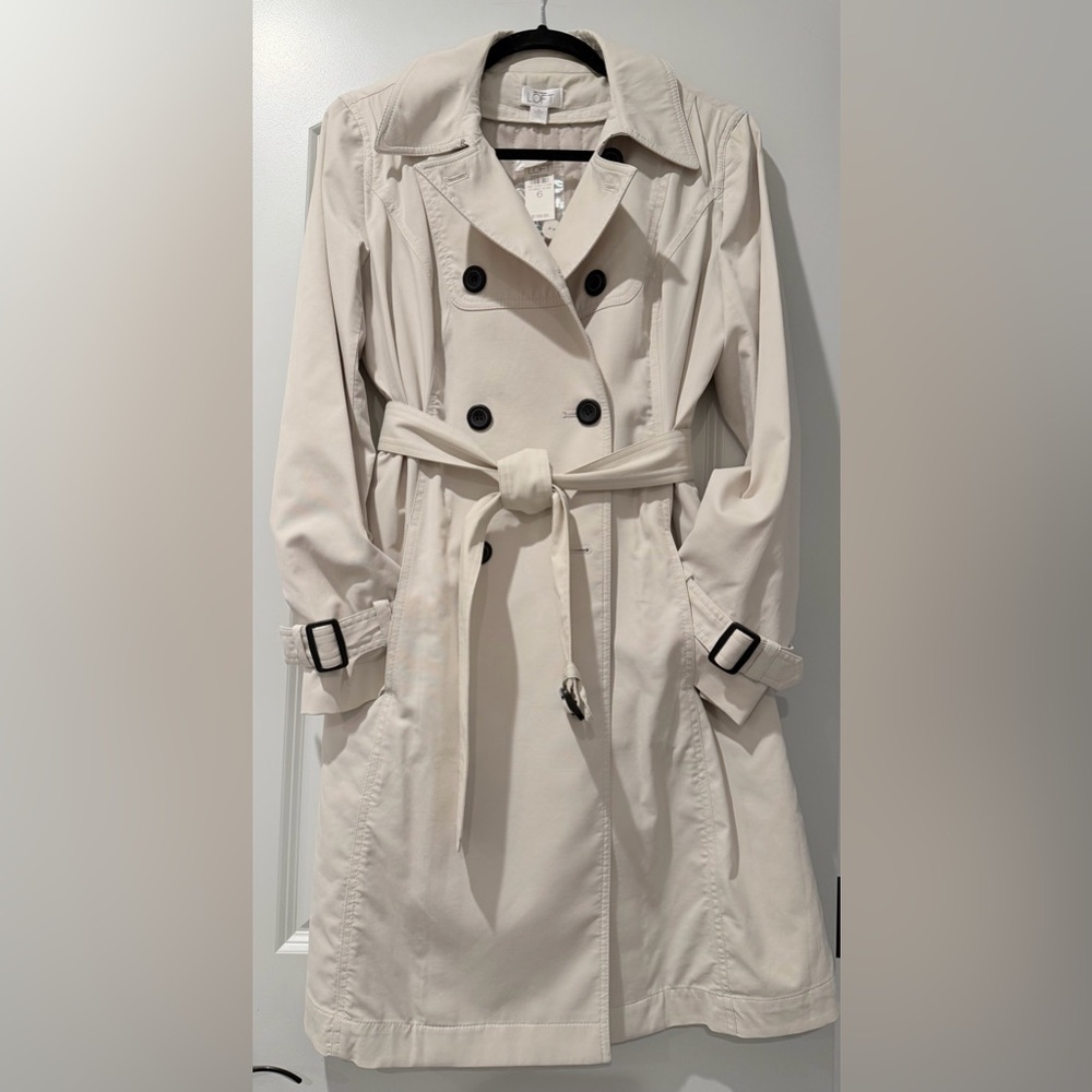 Women's Trench Coat with Warm Lining in Cream by LOFT. NWT